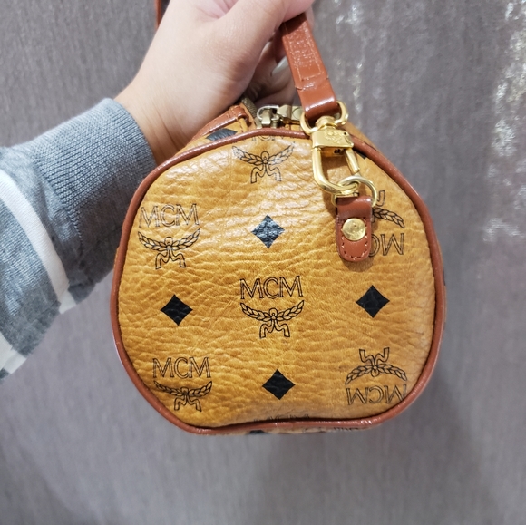 3️⃣0️⃣0️⃣Auth MCM Papillon made in Germany - Picture 9 of 16